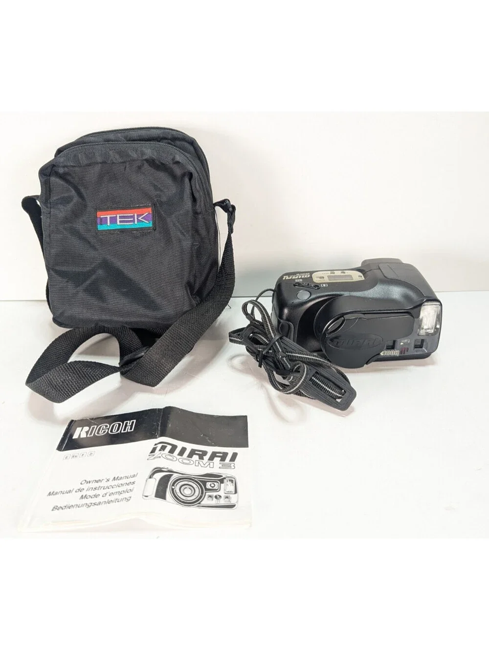 RICOH Mirai AF Zoom 35mm 35-135mm Macro Film Camera Power TESTED W Manual & Case